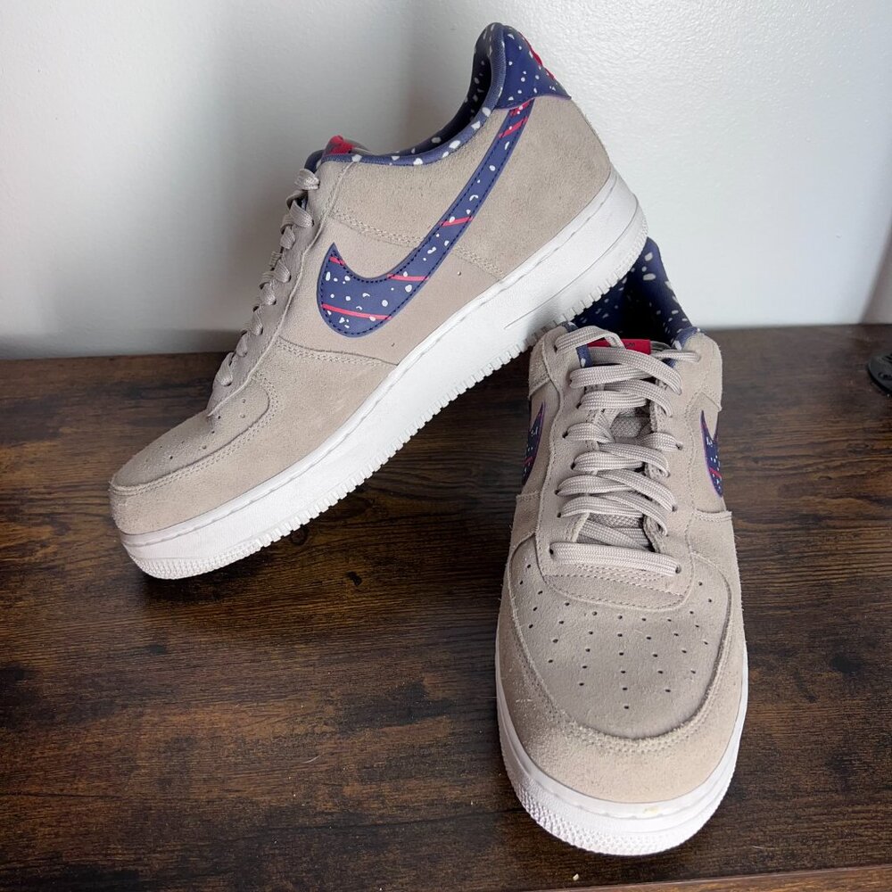 Air Force 1 Low A 'Moon Landing'
